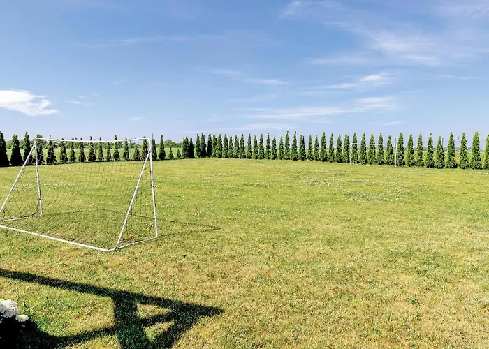 Сasa de vacaciones In With Wifi Mścice